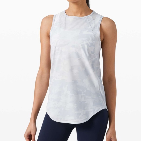 Lululemon Sculpt Tank
Incognito Camo Alpine White Multi - Picture 2 of 9